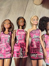 Sechs Barbies Mattel