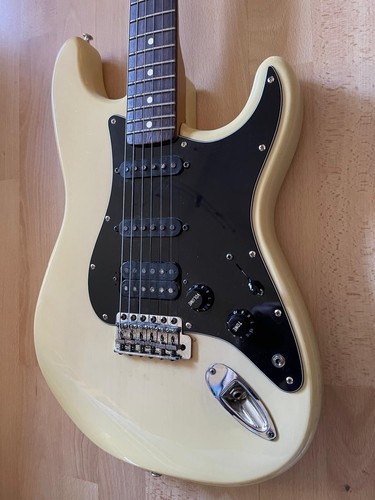 Fender mex stratocaster - mex, hss