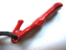 Rote BAMBUSKORALLE, gebohrt