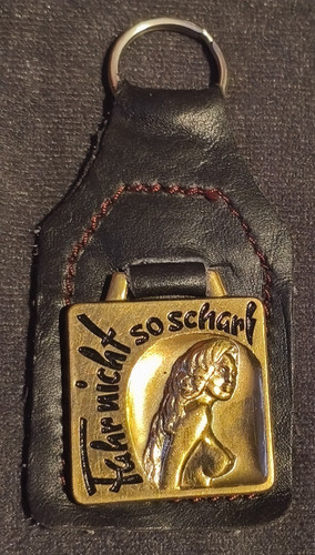 Ddr auto schlüsselanhänger - auto,