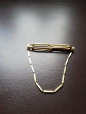 Ältere Krawattenklammer mit Kette, goldfarben, Herrenschmuck