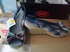 Schuhe, Sandalen mit