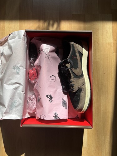 Air jordan low travis - air,