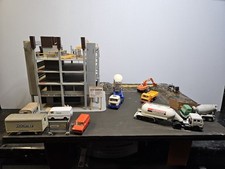 H0 Diorama Baustelle Hochhaus  1:87 mit  Fahrzeugen Rarität Unikat 