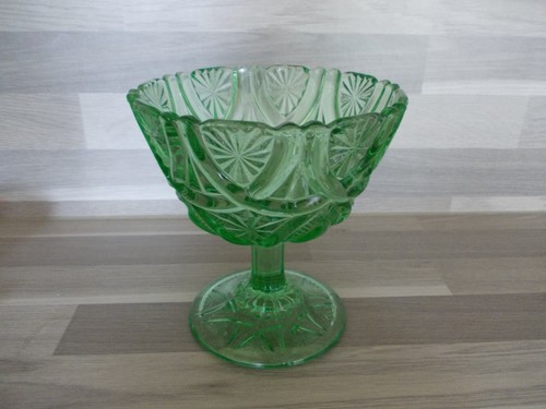 Alte pressglas anbietschale - alte,