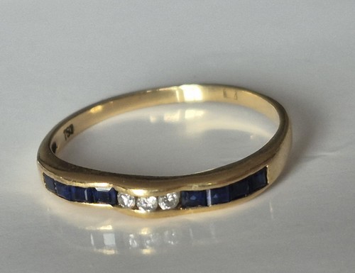 Ring aus 750 - , saphir