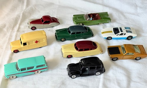 Dinky toys corgi - ,