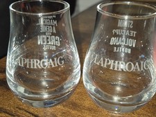Paar Laphroaig Islay Scotch