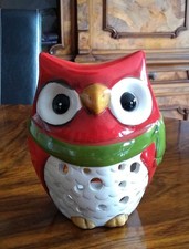 Windlicht Eule rot mit grünem Schal aus Keramik 14 cm hoch