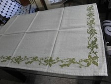 Komodendecke  Wandschoner handbestickt Kreuzstich auf Stramin 64  x 116  cm