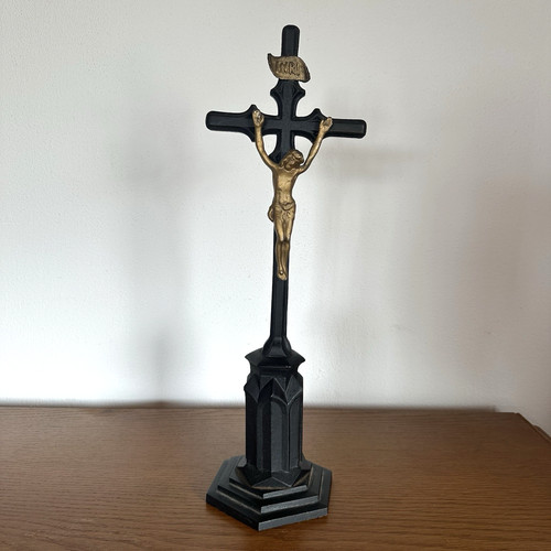 Antikes stand kreuz eisenguss - antikes,