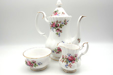 Royal Albert *Moss Rose* 1