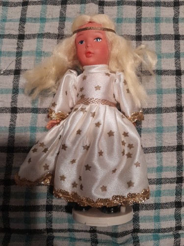 Dancing doll sweatheart - dancing,