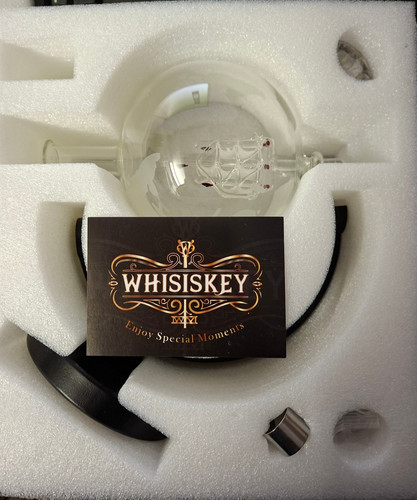 The traveller whiskey - -,