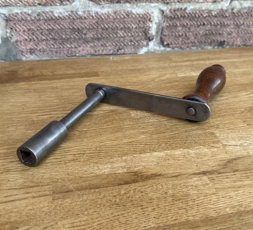 Vintage tisch - 1/2",