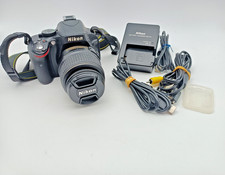 Nikon D5100 16.2 MP DSLR-Digitalkamera Kit AF-S DX 18-55mm Zoomobjektiv *GUT*