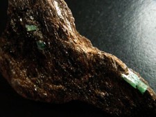 Smaragd Kristall Stufe 87 mm -