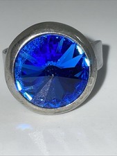 Ring,rund mit blauen Stein, verstellbar (kleiner/grösser),6.9g,D.-1.7cm,RG57