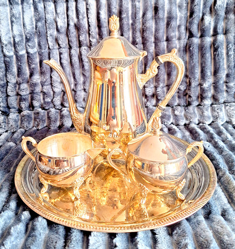 Versilbertes kaffee und - versilbertes, kaffee-und