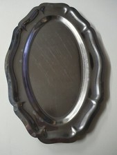 Servierplatte aus Edelstahl