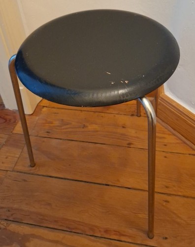 Fritz hansen arne jacobsen dot - fritz,
