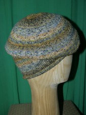 Mütze Beanie Baske - variable Form aus hochwertiger Wolle in herbstlichen Farben