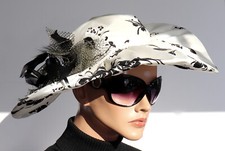 Hut Damen Krempe Anlass Fascinator Mondän Vintage Blumen Dekor Federn Glitzer