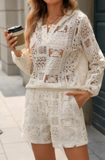 Zweiteiliges Set aus