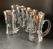 Elegante Gläser m. Henkel