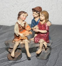 Krippenzubehör Kindergruppe auf/an Bank sitzend/stehend 3 Kinder bis 8 cm h
