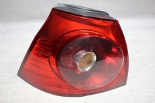Rückleuchte außen links