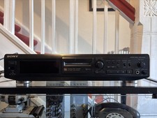 Sony MDS-JE500 Minidisc-Player – funktioniert, aber rattert ohne Disc