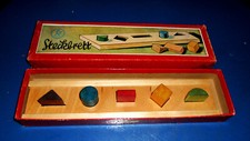 DDR Steckbrett Holz Steckspiel Spielzeug 28x 6,5cm fürs Alter sehr guter Zustand