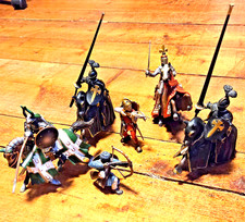 SCHLEICH Ritter KONVOLUT 10-teilig 6 Krieger + 4 Pferde TOP und unbeschädigt