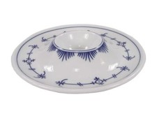 Eierbecher mit Ablage