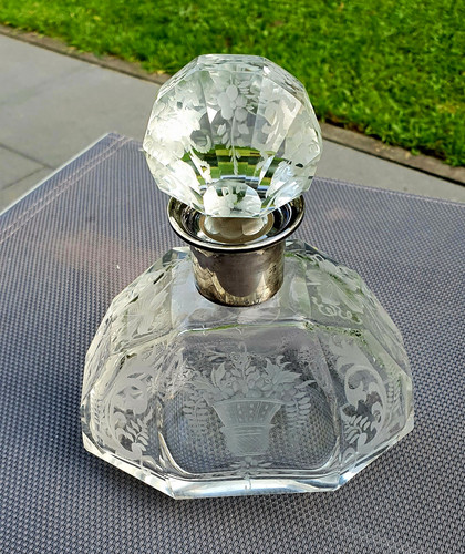 Glas karaffe mit - glas-karaffe,