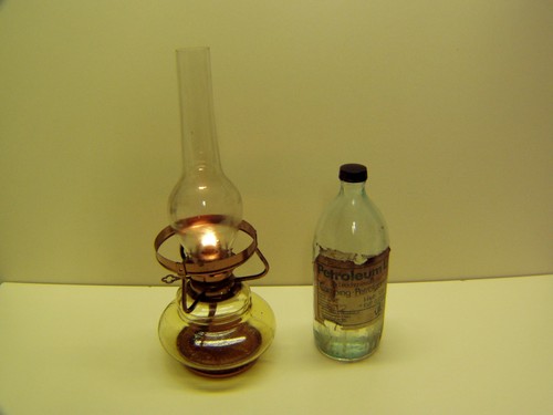 Alte petroleum lampe - alte,