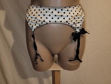 gepunkteter Strumpfhalter Port Louis 36/38 weiß/schwarz wenig getragen