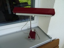DDR VEB Metalldrücker Halle, Schreibtischlampe, volle Funktion, weinrot,  40x40