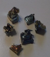 Schönes Lot Wismut Kristalle  (X577) Schau Mal durch !