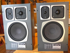 GRUNDIG SUPER HIFI BOX 850