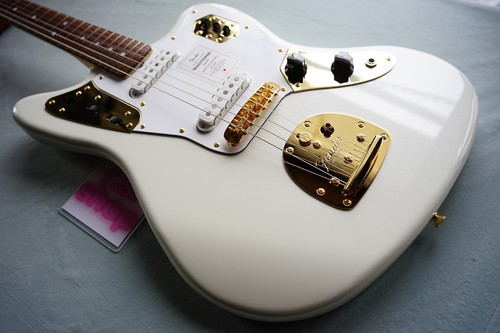 Fender made japan - made,