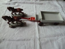 ALTES HOLZ SPIELZEUG PFERDE MIT WAGEN