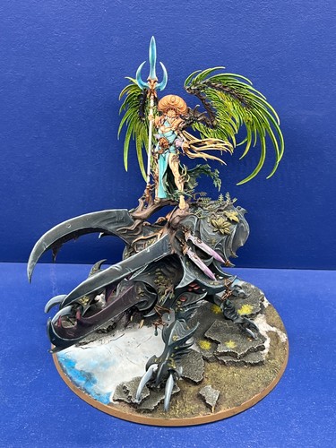 Alarielle the Everqueen der