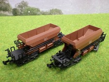 Minitrix N 2x Seitenentladewagen (VE) C1317