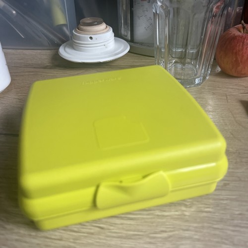 Tupperware sandwichbox - tupperware,