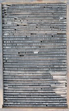 Vintage Bleilettern, ganzer Setzkasten mit Kegelhöhe 14/20 pt