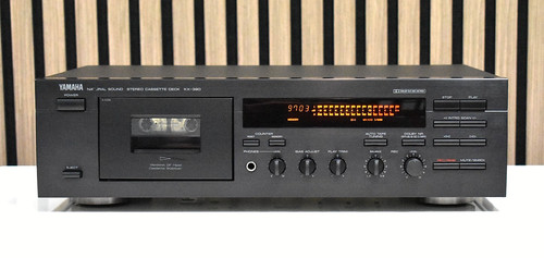 Yamaha 390 tapedeck top - yamaha,