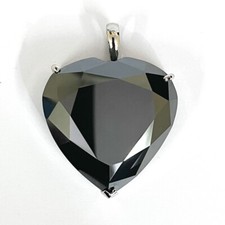 100 Ct Schwarzer Diamant