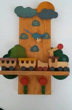 Graupner Holzminiaturen Uhr mit zwei Memoklammern ca. 15 Jahre alt